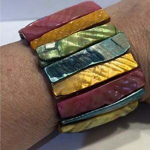 Multicolored Accordion Shell Statement Bracelet OSFM
